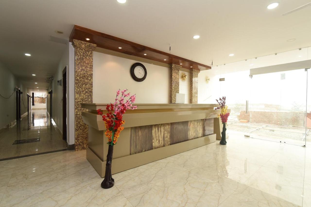 Capital O 13310 Noida Suites Luaran gambar