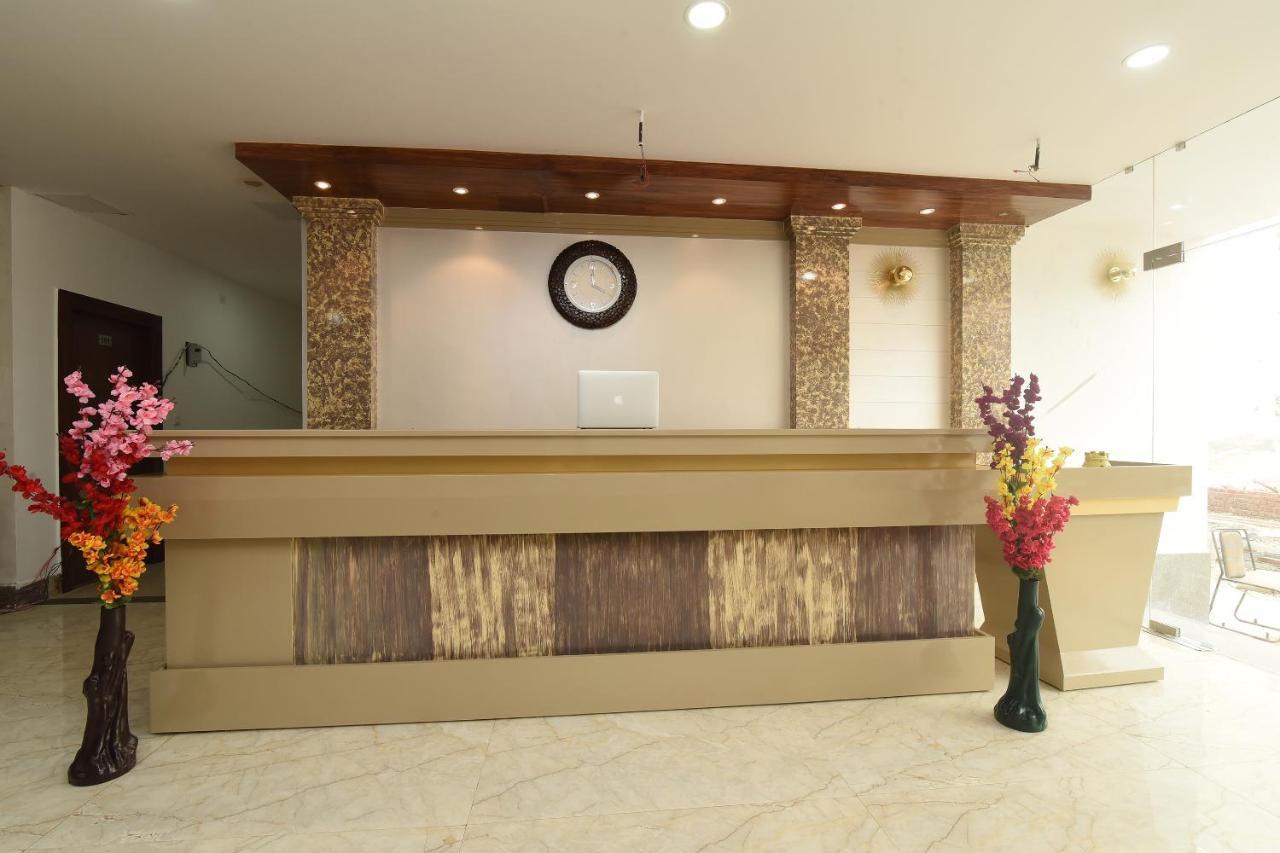 Capital O 13310 Noida Suites Luaran gambar